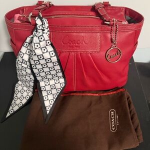 Coach 1941 Red Leather Shoulder Bag! With two turn locks on either side! 🤩